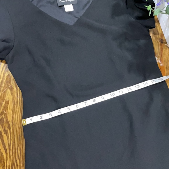 Black dress with fringe - Picture 7 of 8